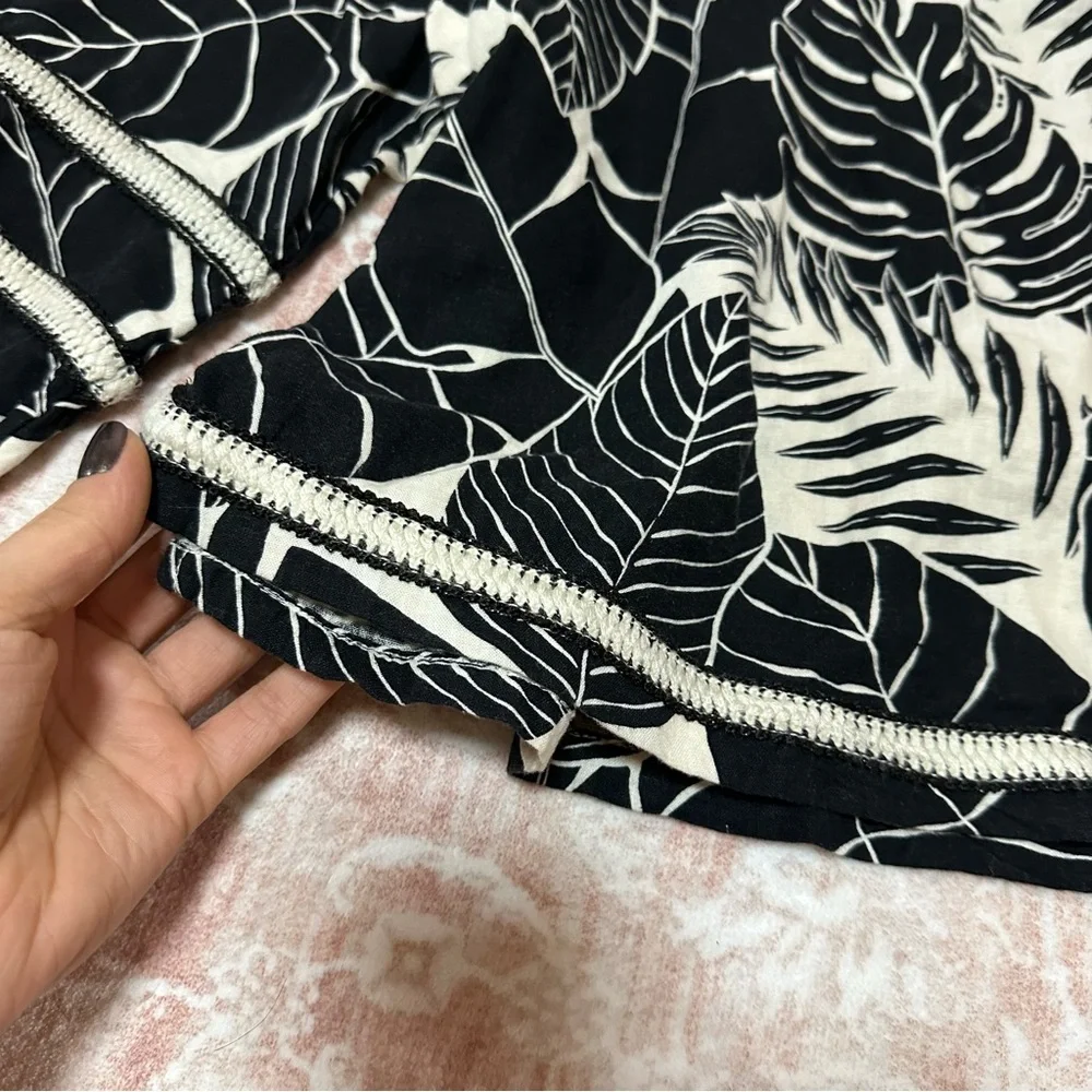 Linen 🖤 Banana Leaf Balloon Sleeve Blouse - Picture 7 of 11